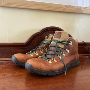 Danner Mountain 503